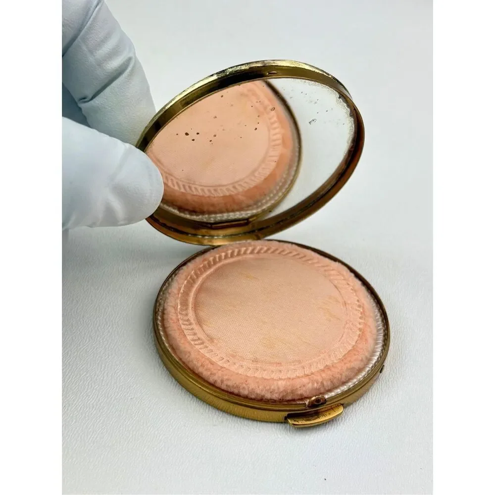 Vintage Sam Fink S.F. Co Fifth Ave Pressed Powder Compact Jewels Rhinestones AX2